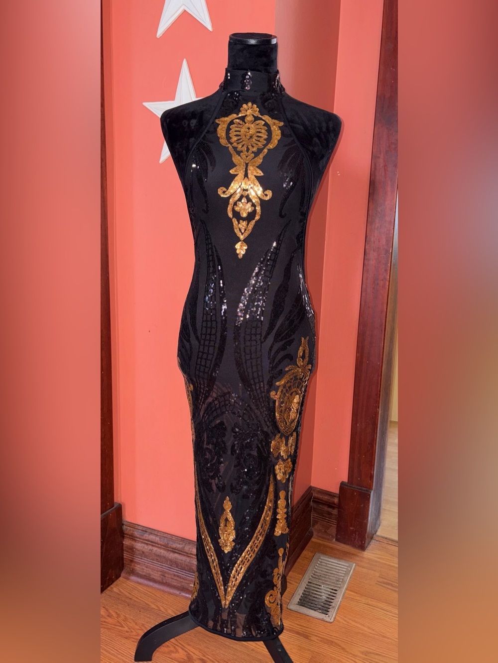 Vintage Shirley of Hollywood lingerie/dress sequin